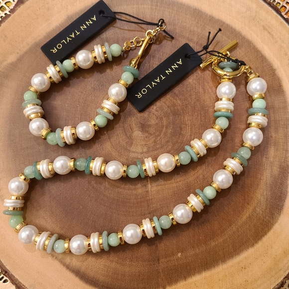 Jewelry Set - Picture 1 of 4